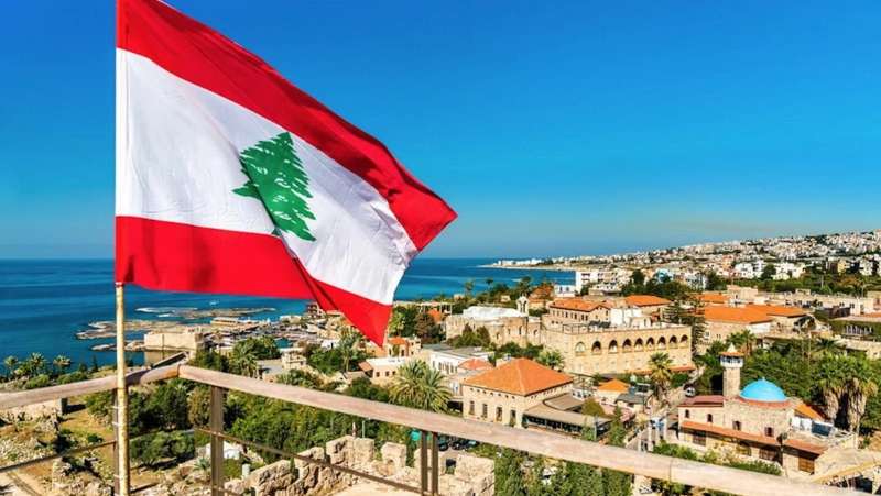 علم لبنان 