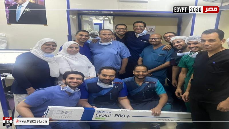 فريق طبي بجامعة القاهرة 