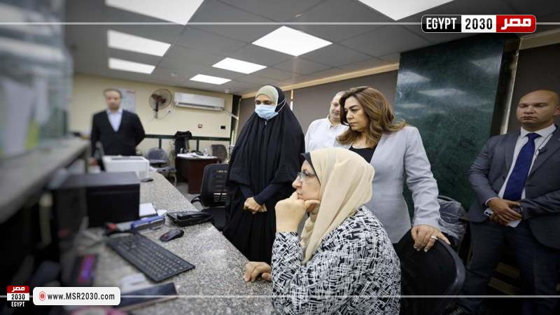 وزيرة التنمية المحلية تقوم بجولة مفاجئة على حي الموسكي بالقاهرة لمتابعة تقديم الخدمات للمواطنين 