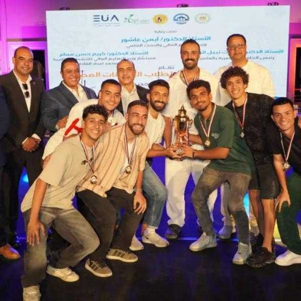 جامعة عين شمس تحرز المركز الأول في كرة القدم الخماسي في بطولة العلمين الأولي لطلاب الجامعات المصرية