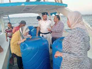 جهاز حماية وتنمية البحيرات يدعم بحيرة قارون بيرقات الجمبري لتعزيز الثروة السمكية