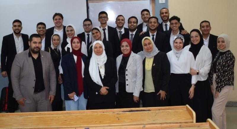 كلية الإدارة بالجامعة الروسية المصرية تقدم خريجين لوظائف المستقبل