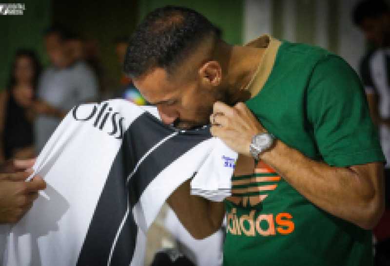 الصفاقسي التونسي يُعلن إتمام قيد علي معلول بقائمته استعدادًا للموسم الجديد