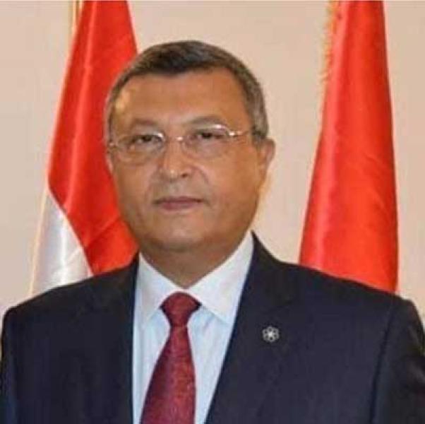 وزير البترول الأسبق 