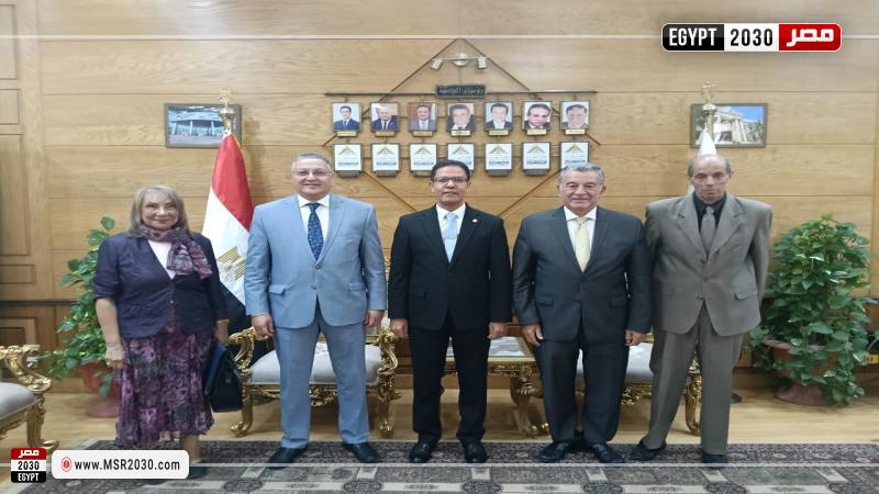 رئيس جامعة بنها