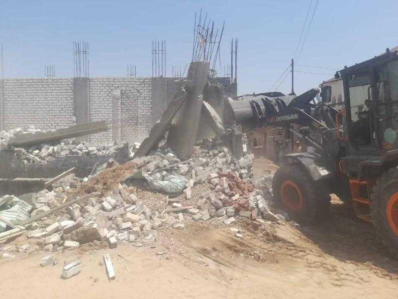 تنفيذ إزالة لـ  ١٥ حالة تعدٍّ بمركز ومدينة أبوصوير بالإسماعيلية على مساحة فدانين
