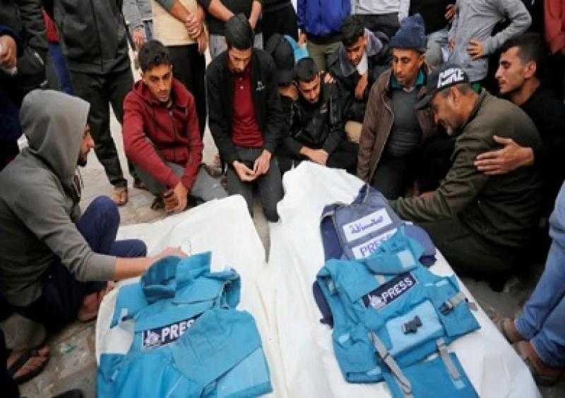 ارتفاع حصيلة الصحفيين الشهداء في غزة إلى 237 بعد استهداف طاقم قناة الجزيرة