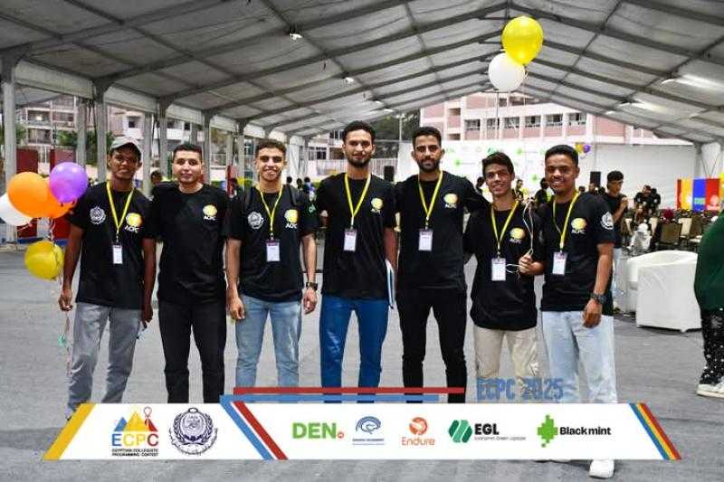 طلاب حاسبات ومعلومات جامعة الأقصر يتأهلون لنهائيات المسابقة العربية والإفريقية للبرمجة