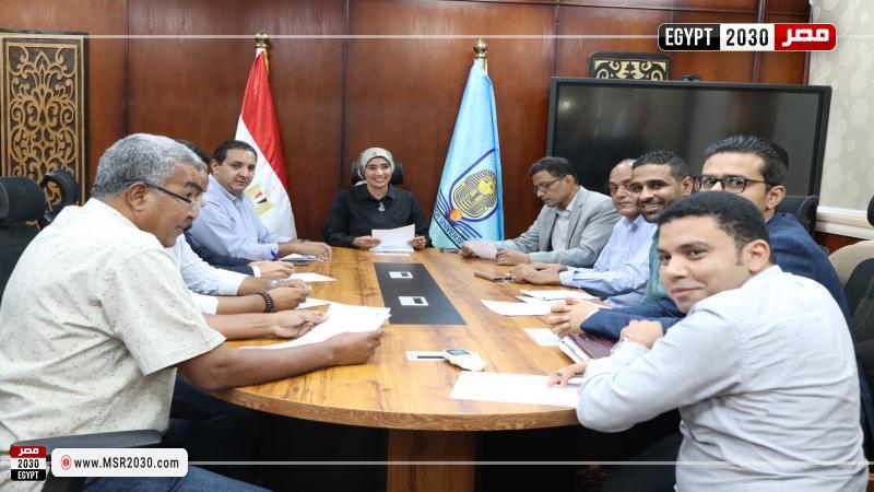 رئيس جامعة الأقصر 