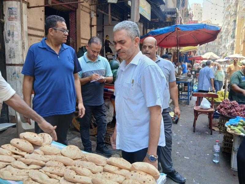 مدير تموين الإسكندرية.. يقود حملات تموينية على الأسواق العمومية وقطاع المخابز ومحطات تموين الوقود بحى شرق