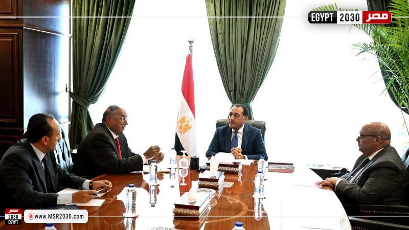 لقاء الدكتور مصطفى مدبولي رئيس مجلس الوزراء و السفير دكتور محمود كارم، رئيس المجلس القومي