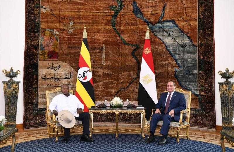 الرئيس السيسي يفتتح جلسة منتدى رجال الأعمال المصري الأوغندي