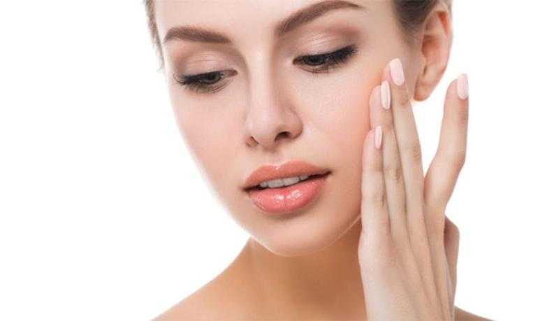 وصفات طبيعية لنفخ الخدود بدون عمليات تجميل