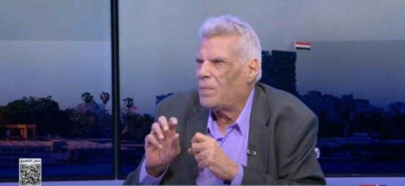 إبراهيم عبد المجيد يكشف كواليس كتابة ثلاثية الإسكندرية