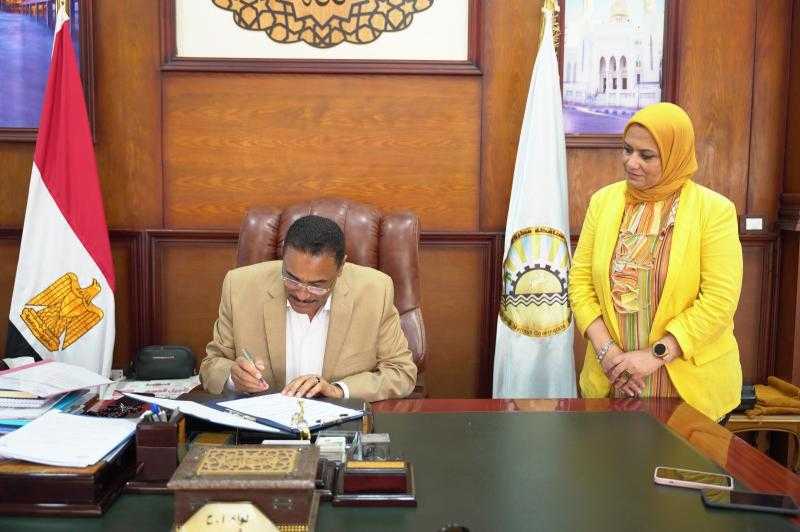 محافــظ مطروح يعتمد المرحلة الثانية لتنسيق القبول بمدارس التعليم الثانوى الفنى للعام الدراسي ٢٠٢٥/ ٢٠٢٦