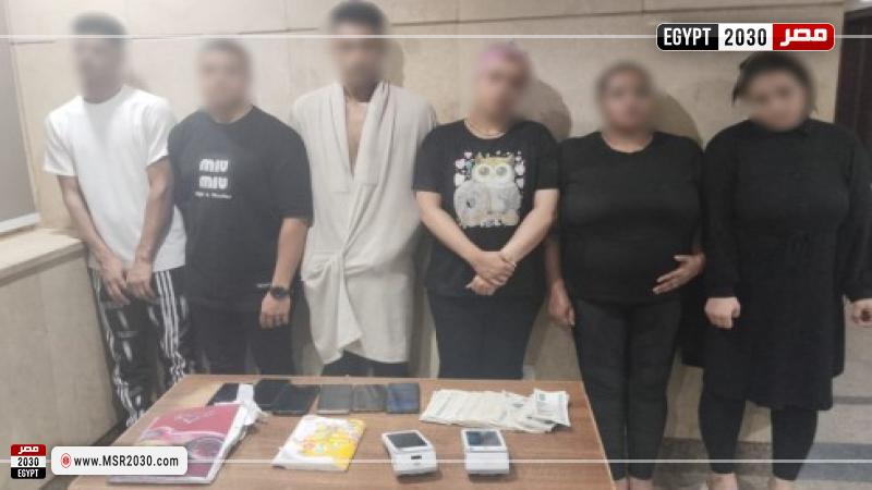 المتهمين 