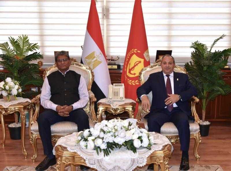 محافظ بورسعيد يستقبل السفير الهندي لبحث سبل التعاون المشترك