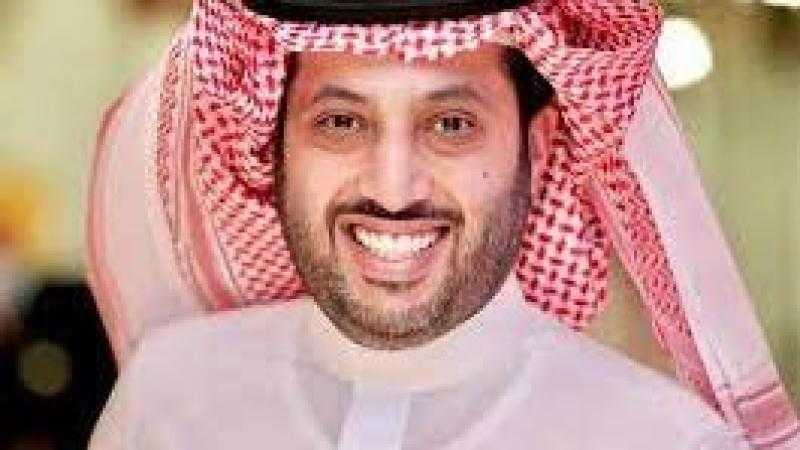 تركي آل الشيخ ردًا على متابع: أنا بدوي.. وأجدادي سطروا التاريخ