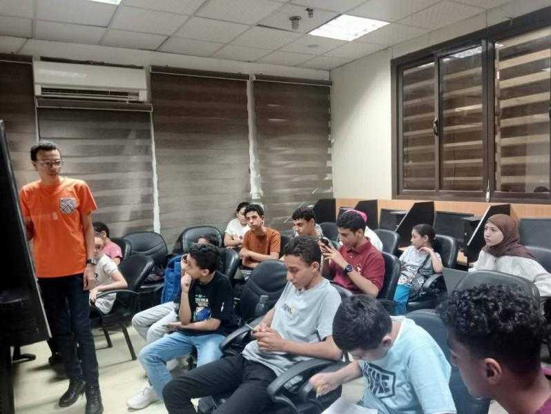 محافظ أسيوط: ورش عمل فنية ودورات في تصميم المواقع ضمن أنشطة مكتبة مصر العامة