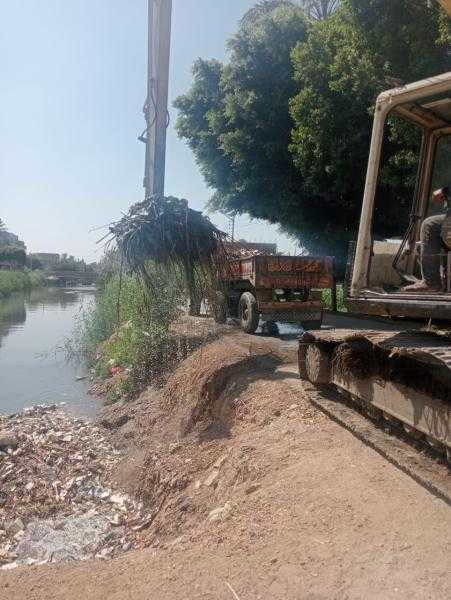 محافظ أسيوط: استمرار تطهير الترع والمصارف لضمان وصول المياه لنهاياتها وحماية الرقعة الزراعية