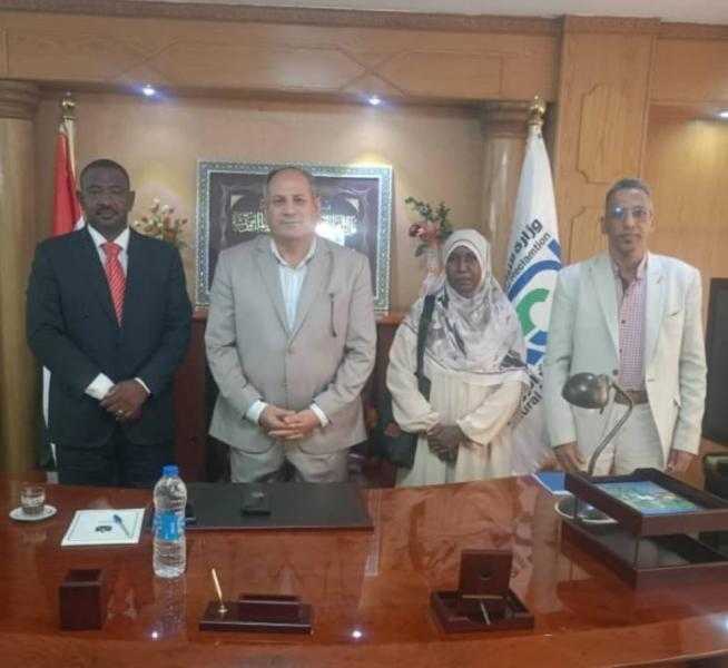 رئيس البحوث الزراعية يستقبل مدير مركز البحوث البستانية بالسودان لبحث التعاون المشترك