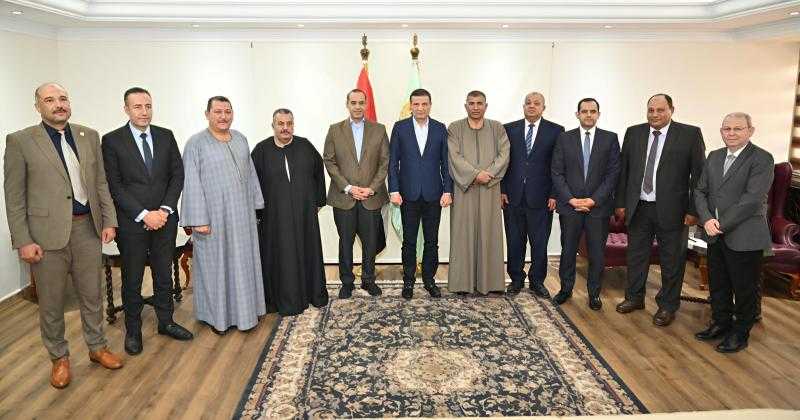 وزيرا الزراعة والشئون النيابية والقانونية يؤكدان على دور الجمعيات التعاونية في النهوض بالمنظومة الزراعية المصرية