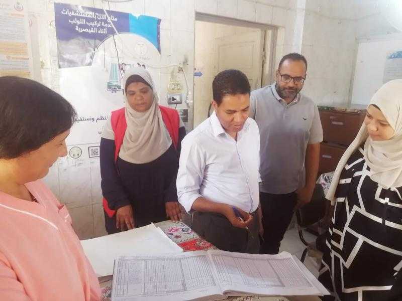 وكيل وزارة الصحة بالأقصر يتابع سير العمل بإدارة أرمنت الصحية