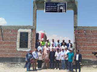 رئيس جامعة بنها يضع حجر الأساس للمعسكر الدائم لطلاب الجامعة بمطروح