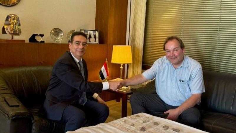 مصر تستعيد قطعًا أثرية من هولندا تعود للحضارة المصرية القديمة