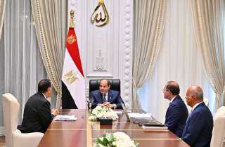 الرئيس السيسي يشدد على أهمية بناء شراكات فاعلة بين الجهات الحكومية ومجتمع الأعمال