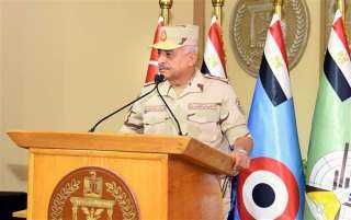 وزير الدفاع يتابع تنفيذ المشروع الإستراتيجي التعبوي لهيئة الاستخبارات العسكرية