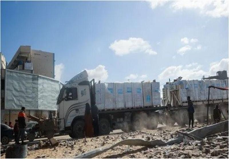 قافلة المساعدات المصرية السادسة عشرة تصل غزة محمّلة بالإمدادات الغذائية والطبية