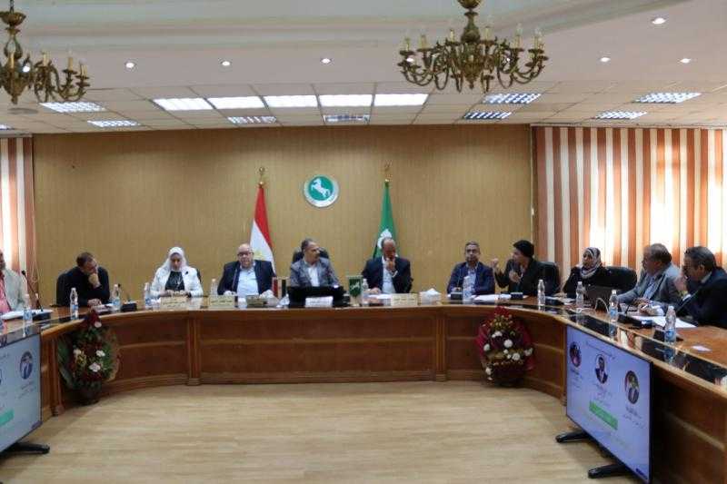 وزارة البيئة تعقد اجتماع موسع بمحافظة الشرقية للوقوف على الإستعدادات والإجراءات الإستباقية لمواجهة نوبات تلوث الهواء الحادة لهذا العام