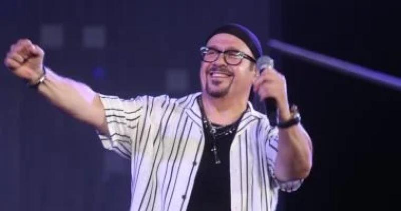 هشام عباس