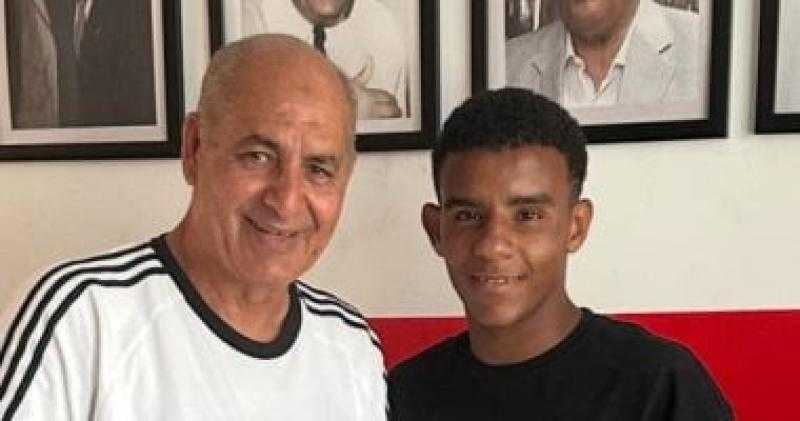 الزمالك يُعلن تمديد عقد حسام عاشور