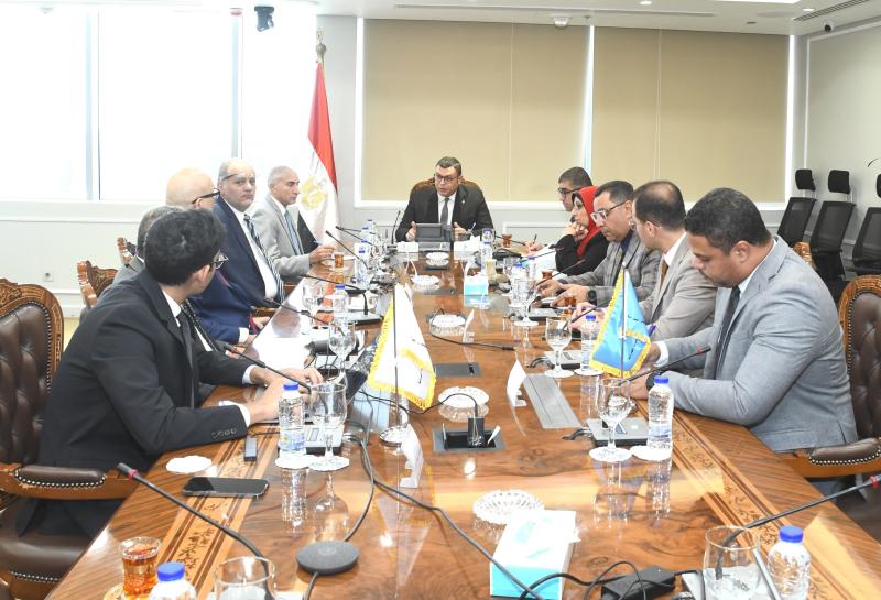 وزير الإسكان: مطلع أكتوبر المقبل.. طرح وحدات المرحلة الثانية من خلال ”منصة مصر العقارية”