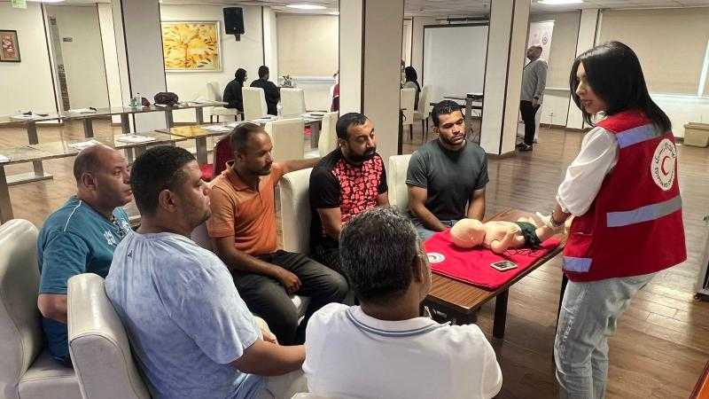 وزارة الشباب والرياضة تواصل فعاليات مبادرة بإيدينا ننقذ حياة للتوعية بطرق التعامل مع الموت القلبي المفاجئ