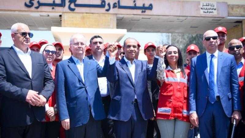 زيارة تاريخية لمعبر رفح.. مصر وفلسطين صف واحد لدعم غزة في مواجهة العدوان