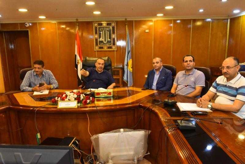 محافظ أسيوط يشدد على منع إلقاء مياه الصرف في نهر النيل والمصارف وتعظيم الاستفادة من المياه المعالجة