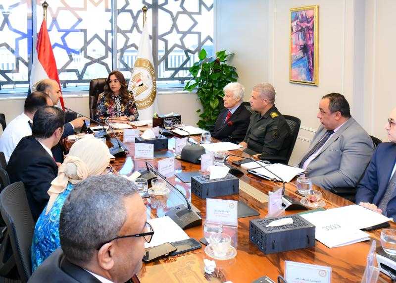 وزيرة البيئة تترأس أول إجتماع لمجلس إدارة تنظيم إدارة المخلفات