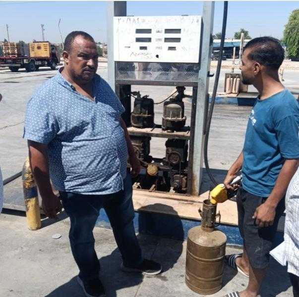 محافظ أسيوط: ضبط محطة وقود تلاعبت بكمية 28.5 ألف لتر بالمواد البترولية لبيعها بالسوق السوداء في ساحل سليم