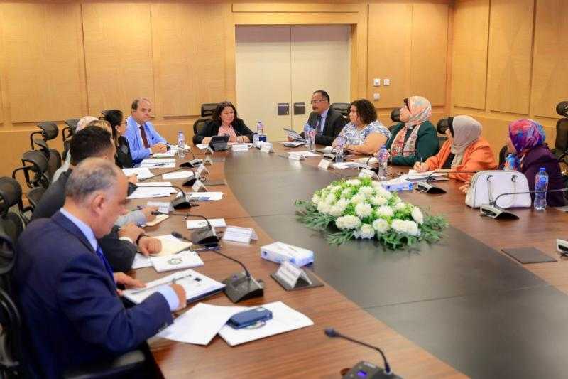 نائبة وزيرة التضامن الاجتماعي تترأس الاجتماع الأول للجنة التوجيهية لمشروع تحسين الوضع الاجتماعي والاقتصادي والأمن الغذائي في محافظة المنيا