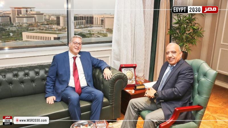 جانب من لقاء وزيرا الكهرباء والبترول