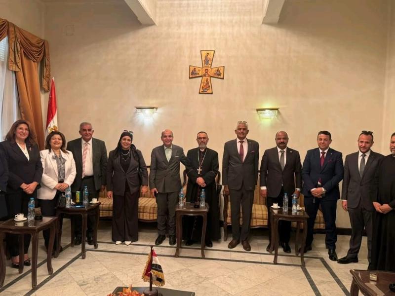 حماة الوطن بأسيوط يهنئ مطران الكاثوليك بصوم العذراء.. رسالة محبة ووحدة وطنية
