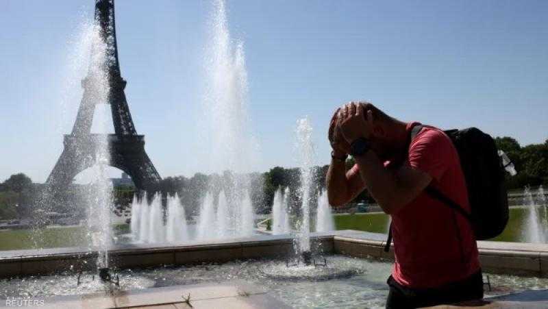 تبلغ 50 درجة .. باريس على موعد مع موجات حر شديدة