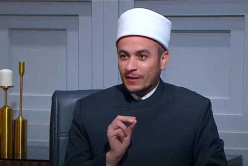 أمين الإفتاء: الكلمة قد ترفع الإنسان أو تهوي به سبعين خريفا في النار