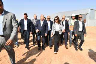 وزير الصناعة والنقل ووزيرة البيئة يتفقدان المجمع المتكامل لإدارة المخلفات بالعاشر من رمضان
