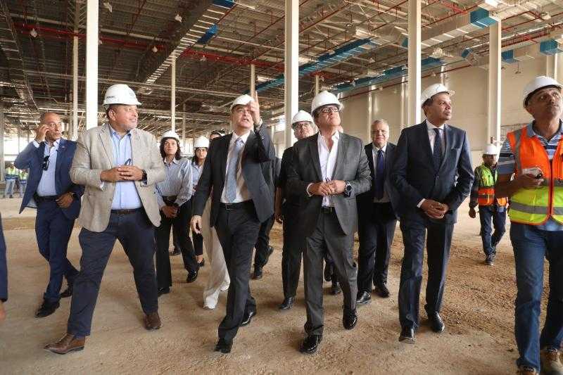 وزير الصحة يتفقد مشروع إنشاء المخازن الاستراتيجية للمنتجات والأجهزة الطبية بالعاصمة الإدارية