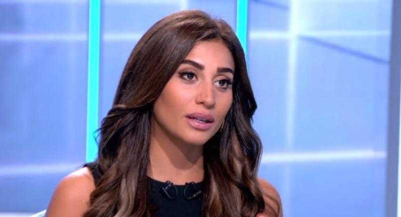 دينا الشربيني تخطف الأنظار بإطلالة جريئة