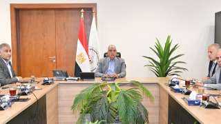 وزير الري يتابع الموقف التحصيلي لمستحقات الوزارة المالية